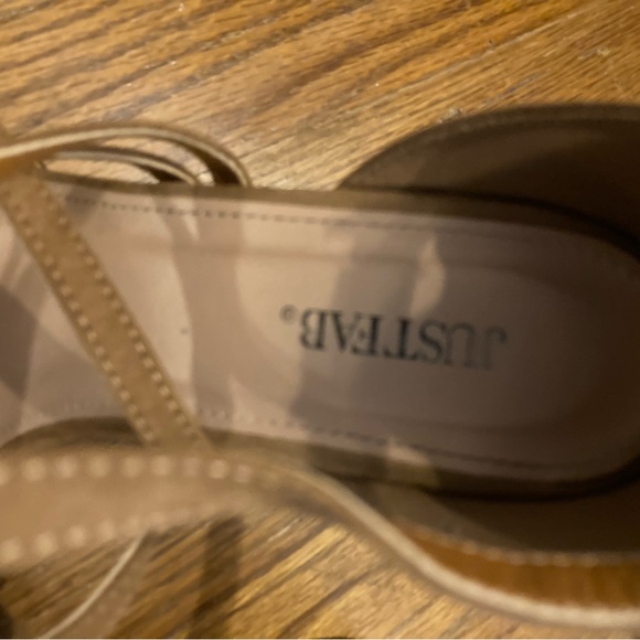 JustFab sandals, beige 8 1/2 - Picture 4 of 4